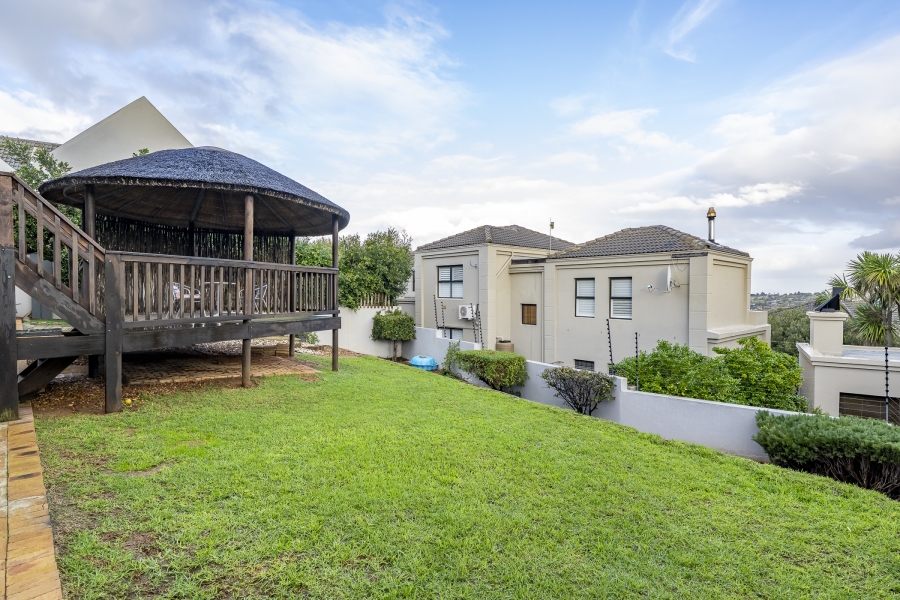 4 Bedroom Property for Sale in Van Riebeeckshof Western Cape